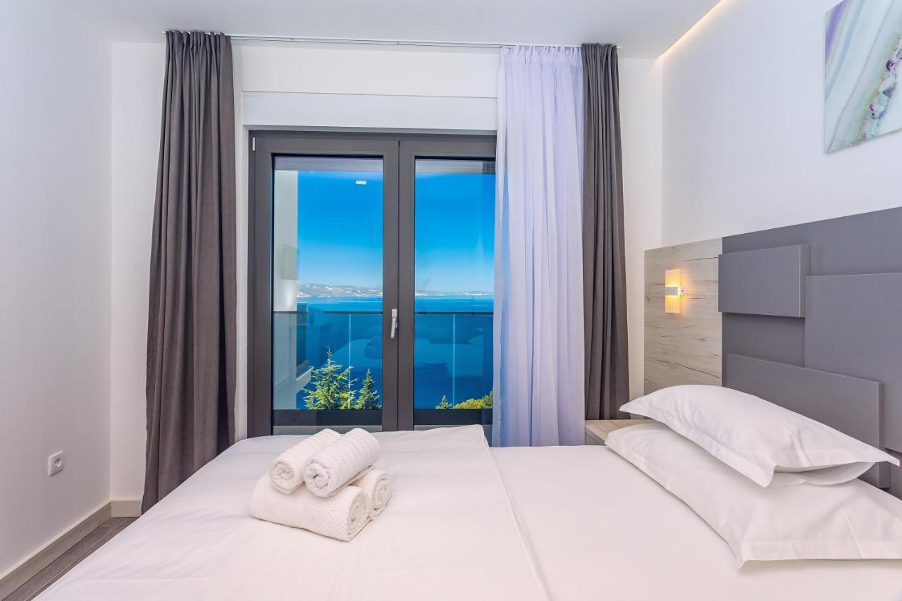Villa Belvedere With Heated Pool, Billiards, Media Room, Sea Views,10 Pax Omis Exterior photo