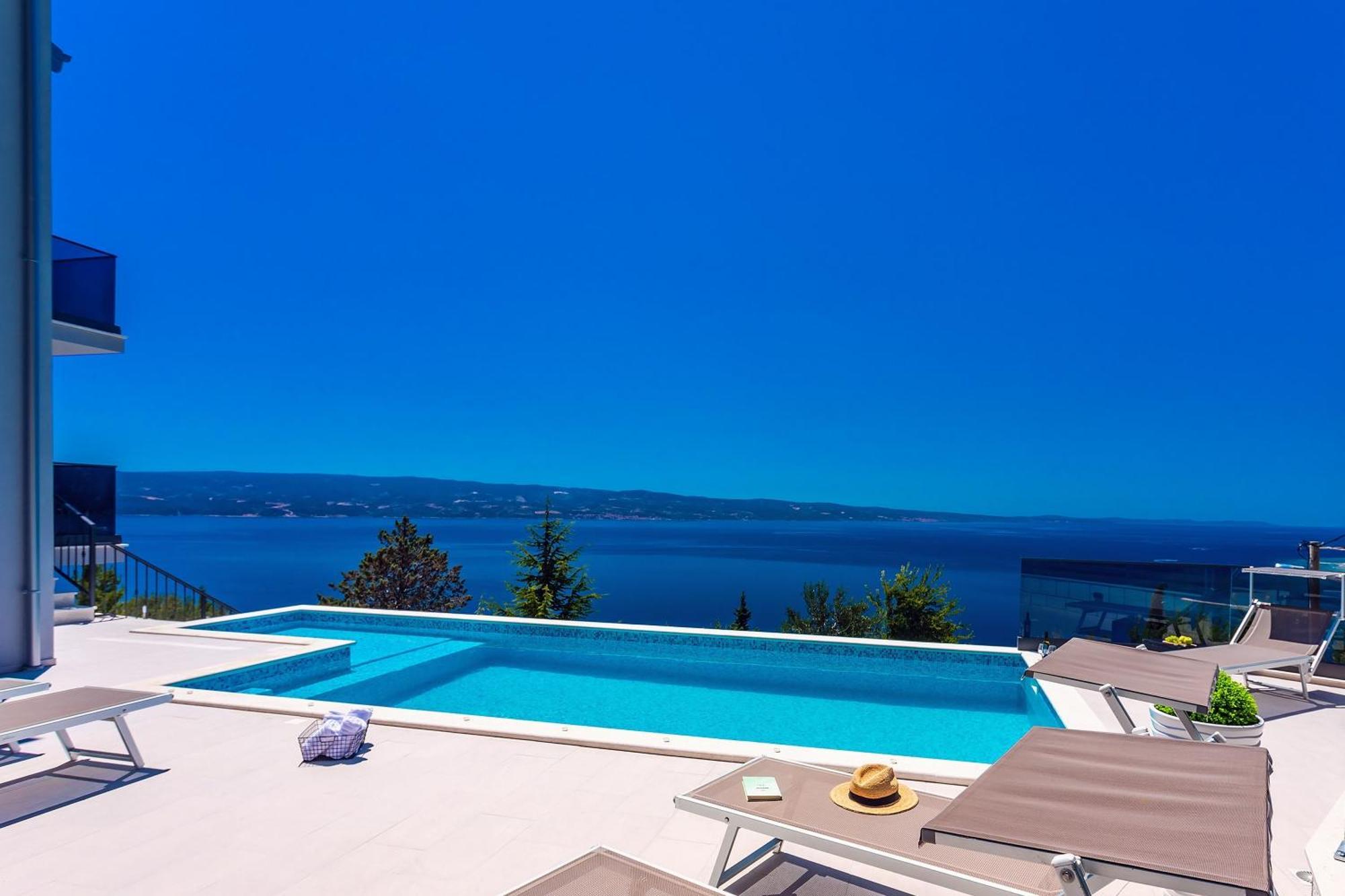 Villa Belvedere With Heated Pool, Billiards, Media Room, Sea Views,10 Pax Omis Exterior photo